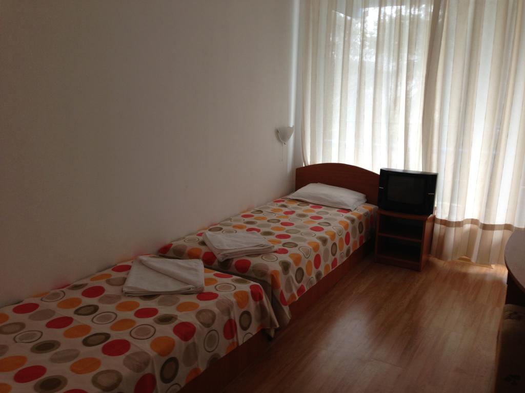 Diana Hotel Golden Sands Quarto foto